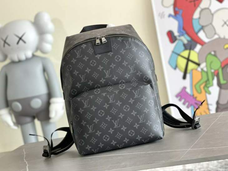 Picture of Louis Vuitton Mens Bags _SKUfw119444239fw